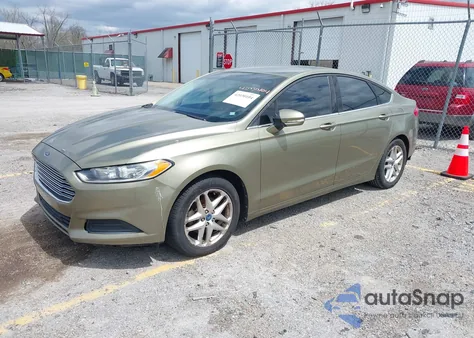 2013 Ford Fusion Se z USA, uszkodzony, nr VIN 3FA6P0HR3DR103482
